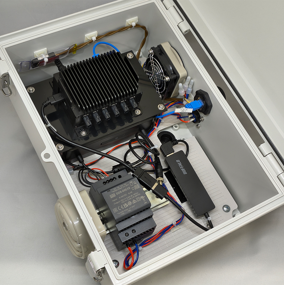 建機搭載用ハウジングボックス​